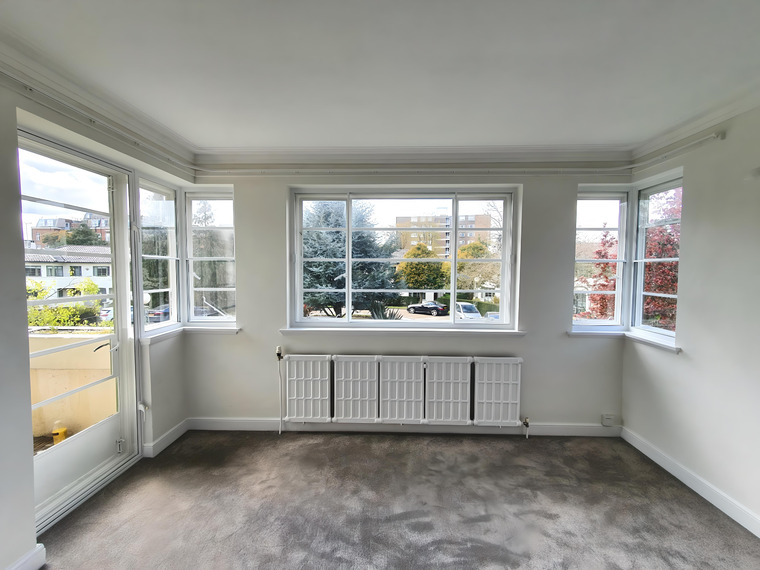 Soundproof window insert for sash window with vertical slider